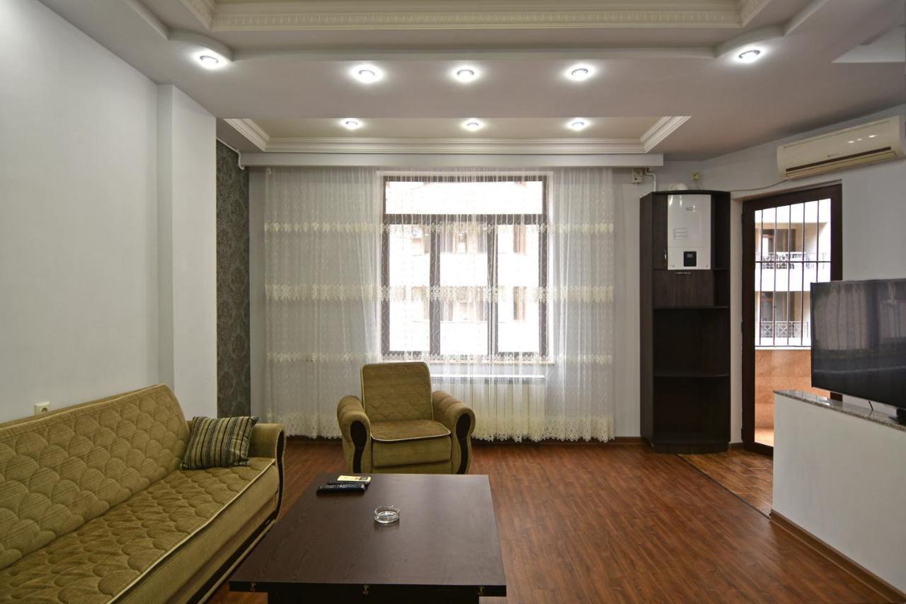 Rent Inn Yerevan On Arami Street Dış mekan fotoğraf